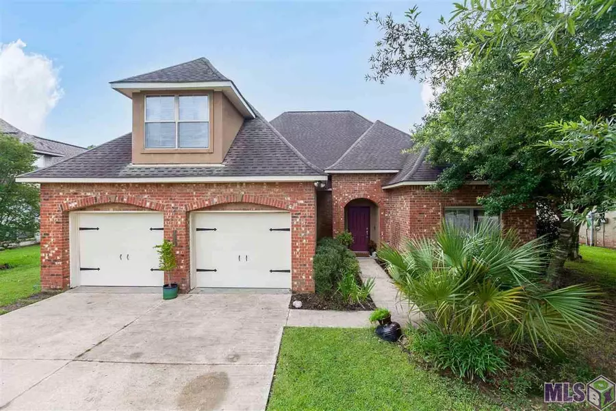 12028 HOLLYWOOD PARK DR, Geismar, LA 70734