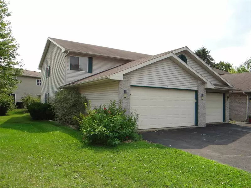 435 Bowlavard Ave #5, Belleville, WI 53508