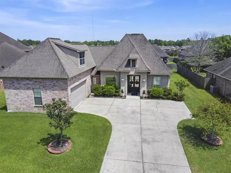 22492 BALMORAL DR, Denham Springs, LA 70726