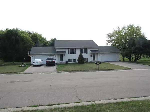 Janesville, WI 53545,3414-3416 Coventry Dr