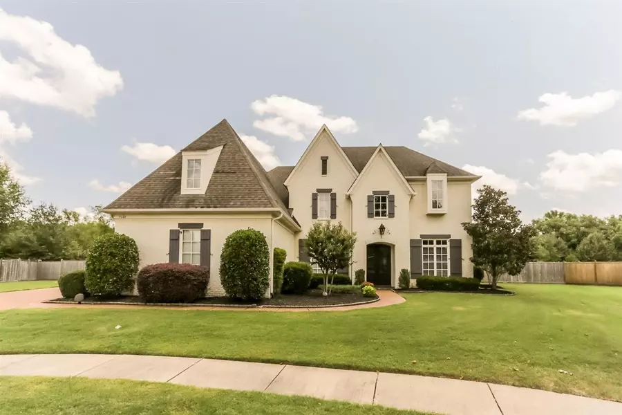 9260 CHESTWICK CV, Germantown, TN 38139