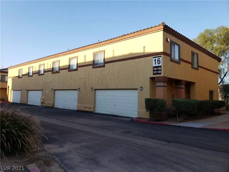 4915 E Russell Road, Las Vegas, NV 89120