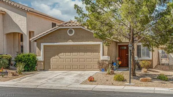 Las Vegas, NV 89143,8936 Iron Hitch Avenue