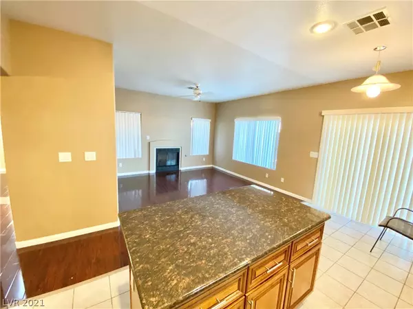 Las Vegas, NV 89147,3748 Crest Horn Drive