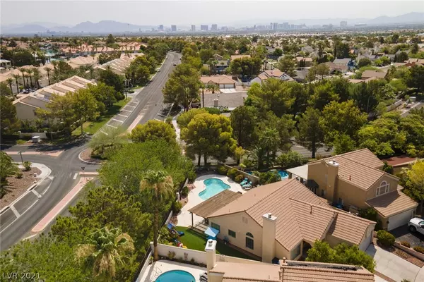 Las Vegas, NV 89117,8800 Surf View Drive