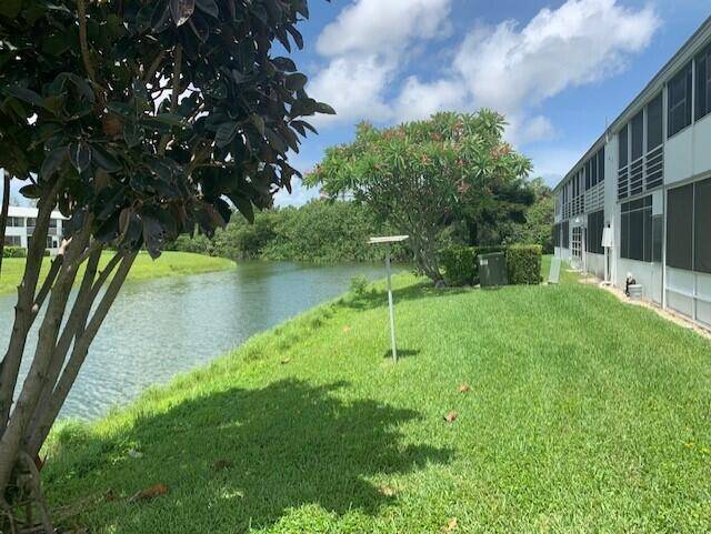 West Palm Beach, FL 33417,94 Northampton E