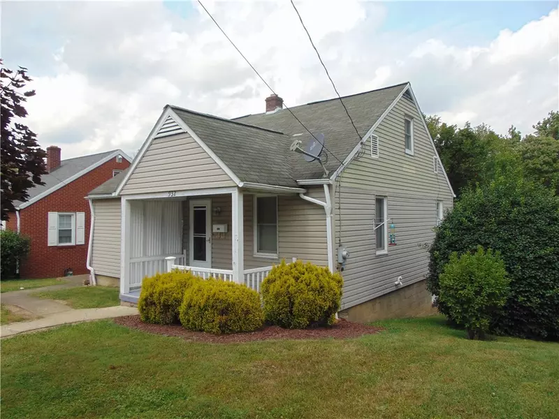 932 Franklin Ave, Connellsville, PA 15425