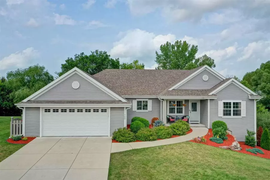 760 Summerset Dr, Johnson Creek, WI 53538