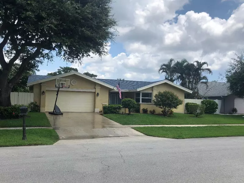 4165 Birchwood DR, Boca Raton, FL 33487