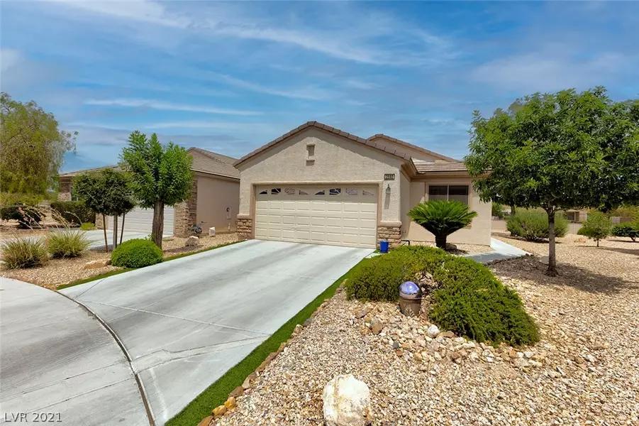 2592 Binary Stars Street, Henderson, NV 89044