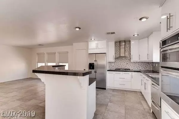 11676 Terenzio Court, Las Vegas, NV 89183