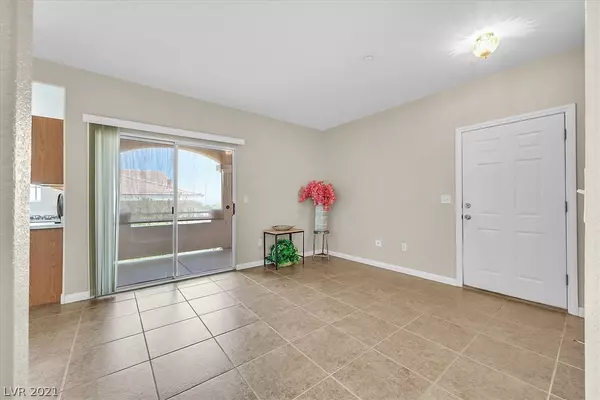 Henderson, NV 89052,830 Carnegie Street #724