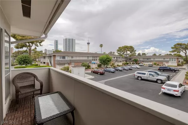 Las Vegas, NV 89109,2854 Geary Place #3820