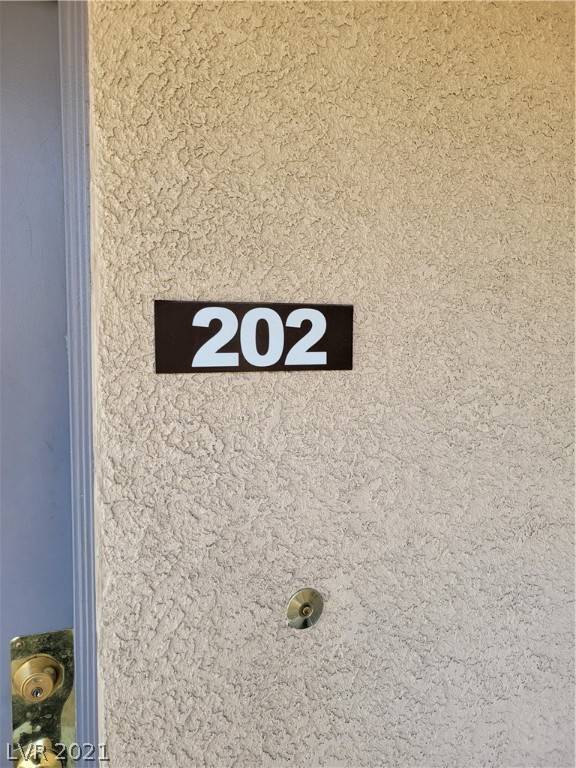 2011 Sue Court #202, Las Vegas, NV 89108