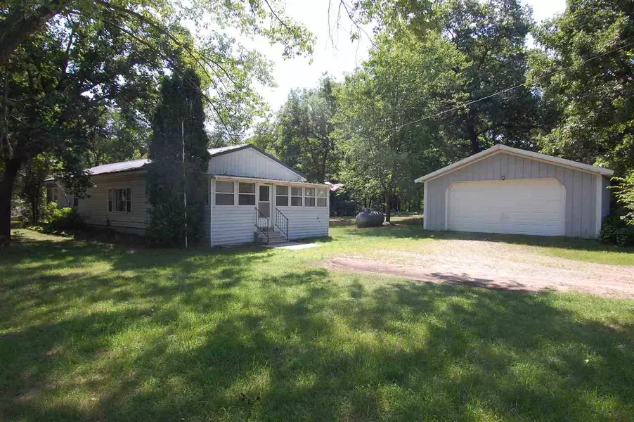 33465 Coffenberry Ln, Lone Rock, WI 53556