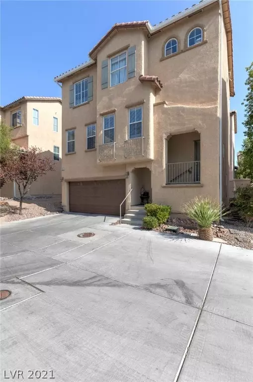 Las Vegas, NV 89149,8940 Annabeth Court