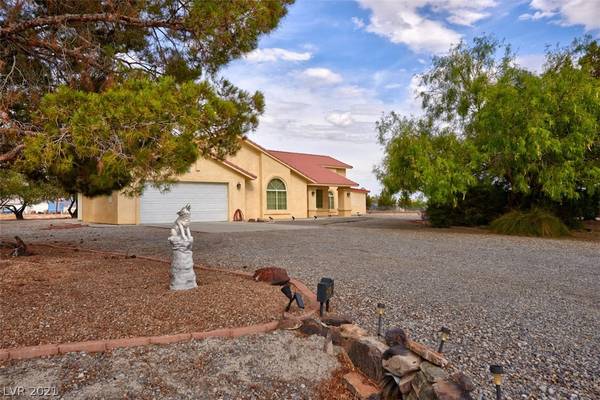 3551 Oakleaf Avenue, Pahrump, NV 89048