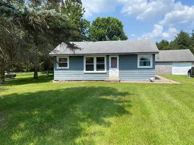 29742 60th Avenue, Lawton, MI 49065