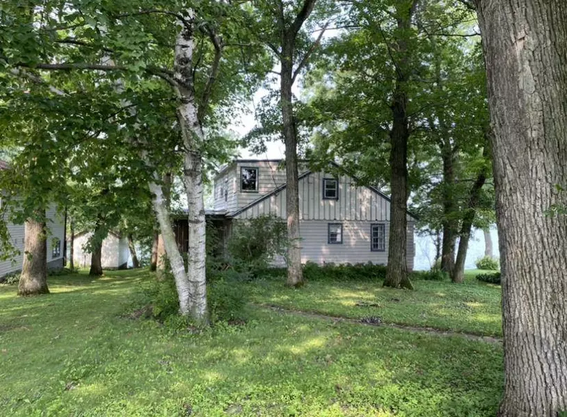 N2983 E Little Green Rd, Markesan, WI 53946