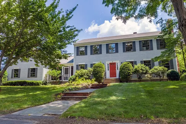 9 Blount Circle, Barrington, RI 02806