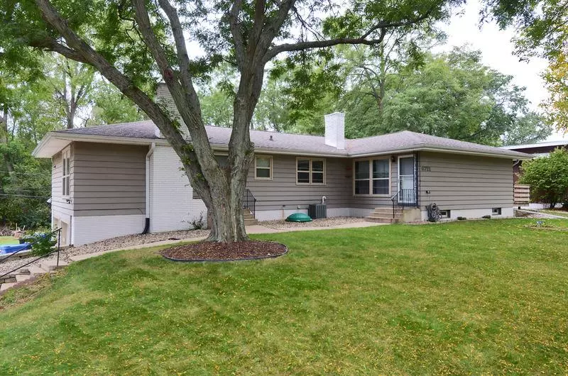 Middleton, WI 53562,6719-6721 SPRING GROVE CT