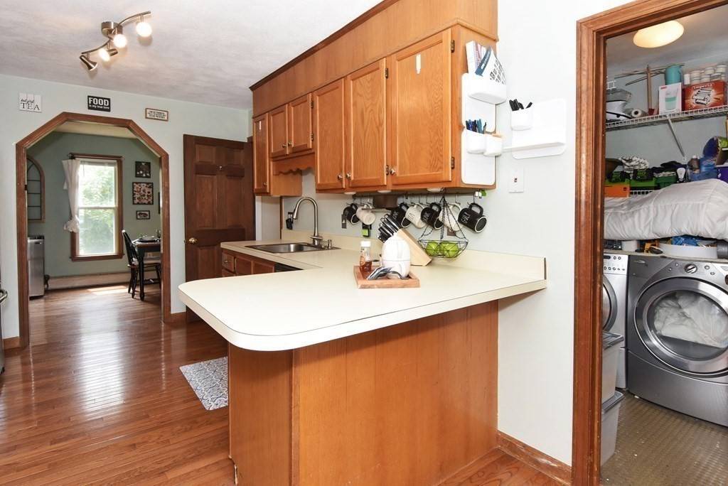 Billerica, MA 01821,6 Sinclair Street