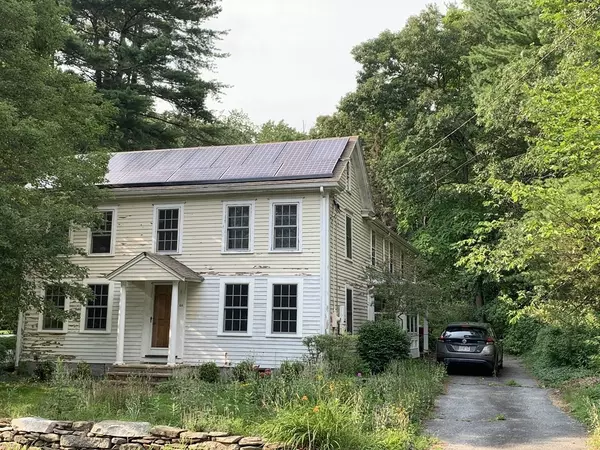 44 Sherburne Ave, Tyngsborough, MA 01879