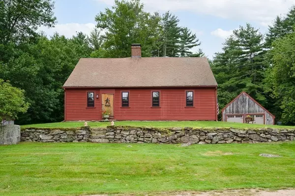 30 Apple Rd, Brimfield, MA 01010