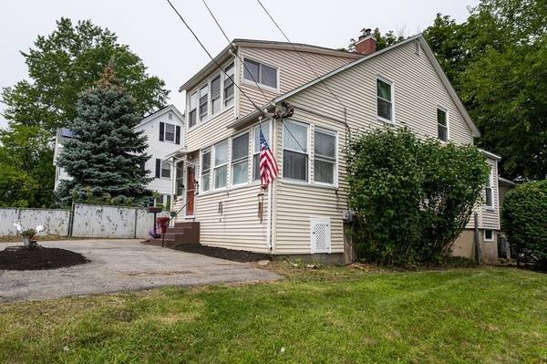 85 Parker St, Lowell, MA 01851