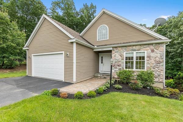 397 Nicholas Dr, Lancaster, MA 01523