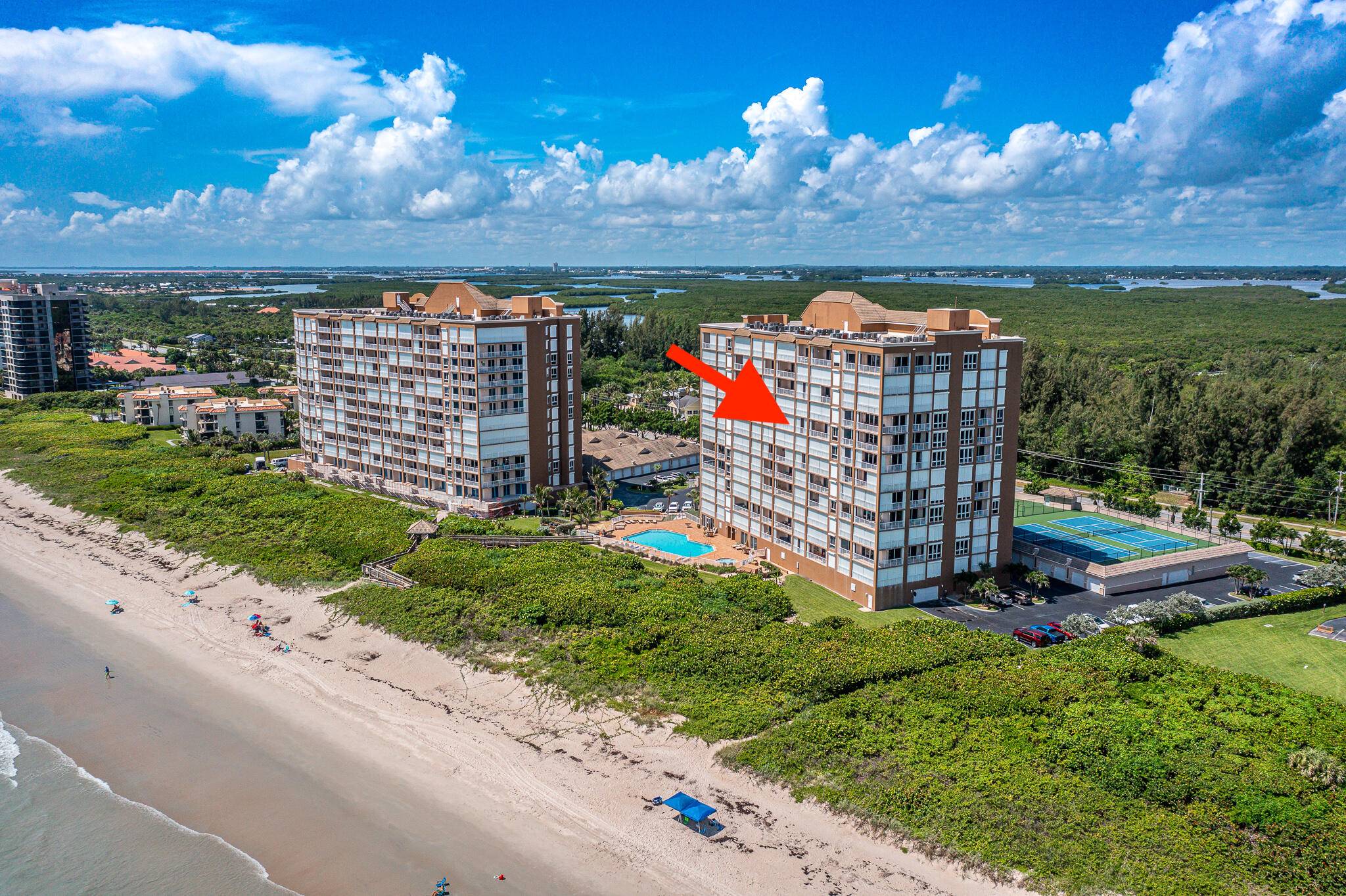 Hutchinson Island, FL 34949,4180 N Highway A1a 702