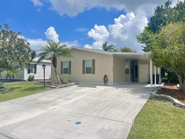 Port Saint Lucie, FL 34952,3801 Pebble Beach LN