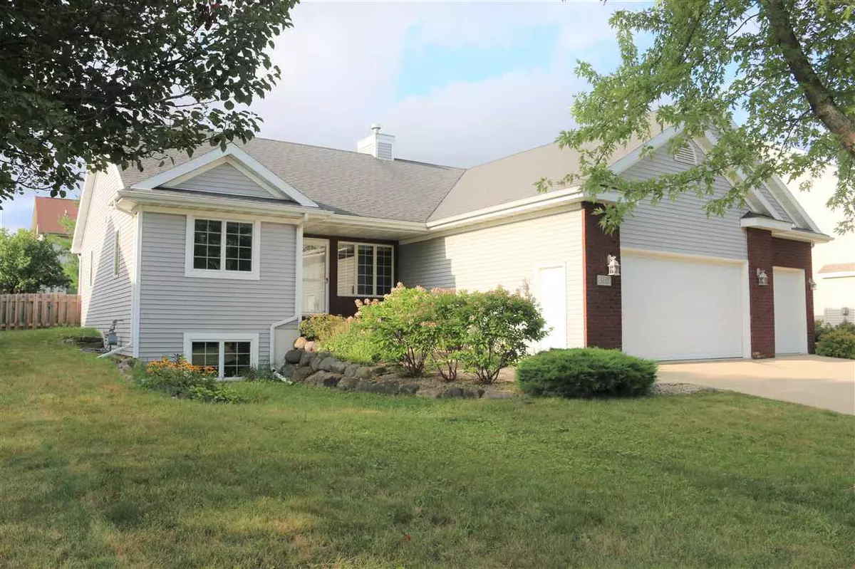 Sun Prairie, WI 53590,3210 Bookham Dr