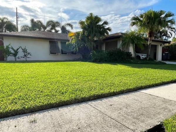 4890 N Marbella RD, West Palm Beach, FL 33417