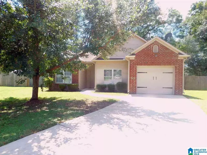 955 MERIWEATHER DRIVE, Calera, AL 35040