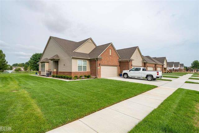 48835 BIRMINGHAM, Chesterfield Twp, MI 48047