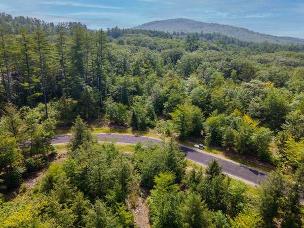 Lot 8 Pleasant Place DR, Holderness, NH 03245