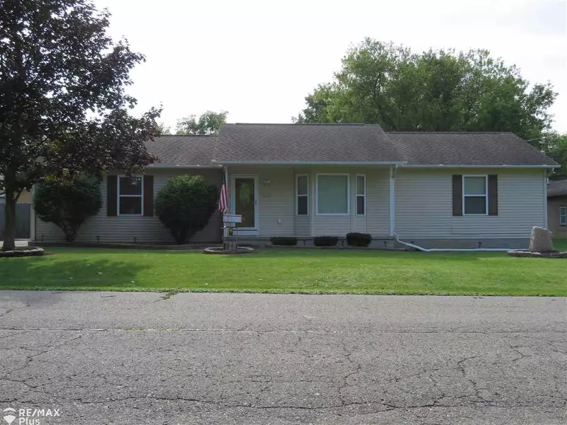 1058 Kettering, Burton, MI 48509