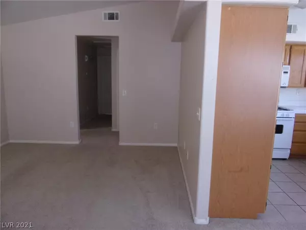 Henderson, NV 89015,520 Arrowhead Trail #321