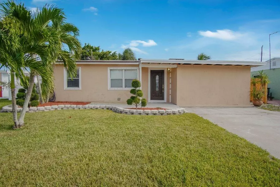 2905 Buckley AVE, Lake Worth, FL 33461