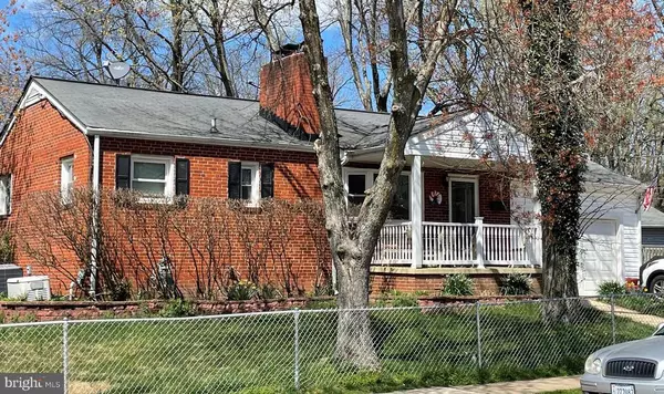 402 S VIRGINIA AVE, Falls Church, VA 22046