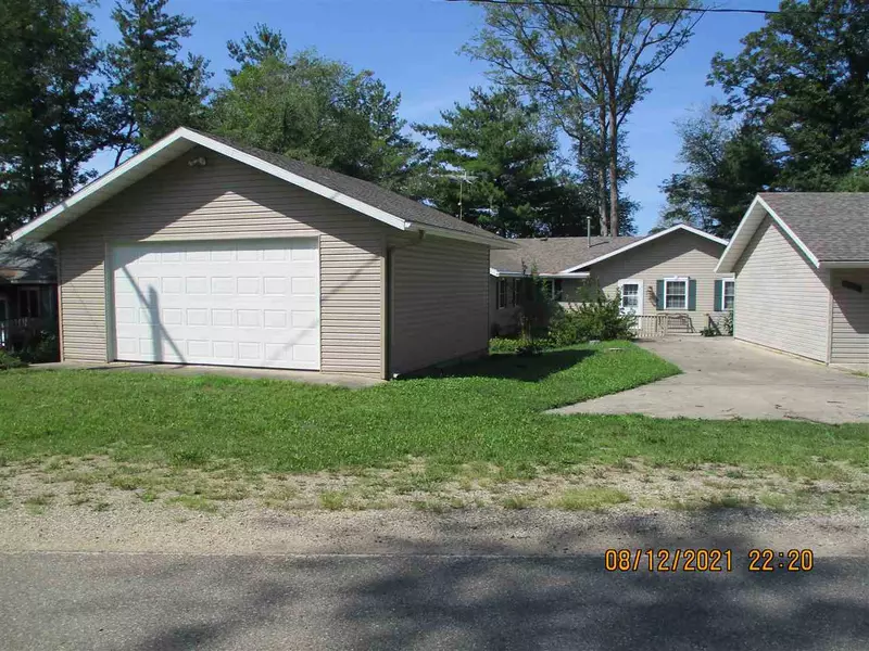 671 Norway, Lake, MI 48632