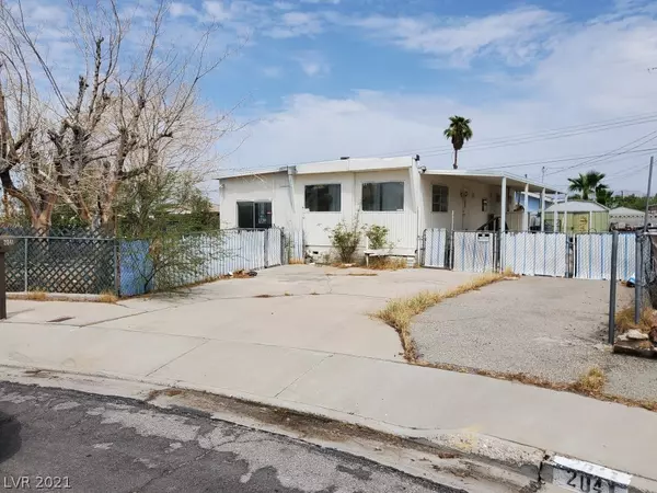 2041 College Circle, Las Vegas, NV 89156