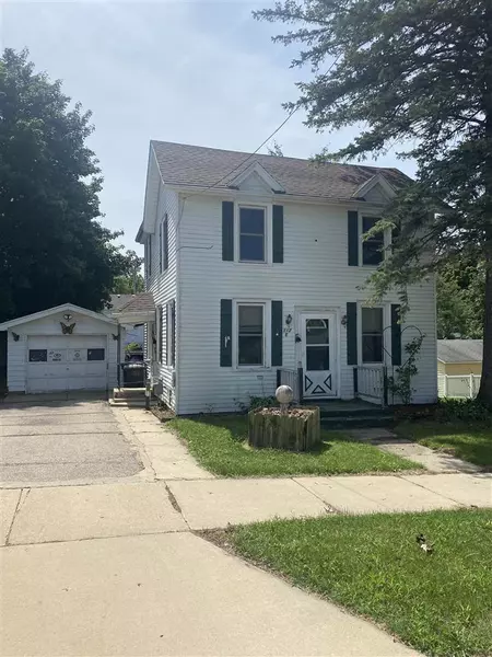 117 E Milwaukee St, Stoughton, WI 53589-2427