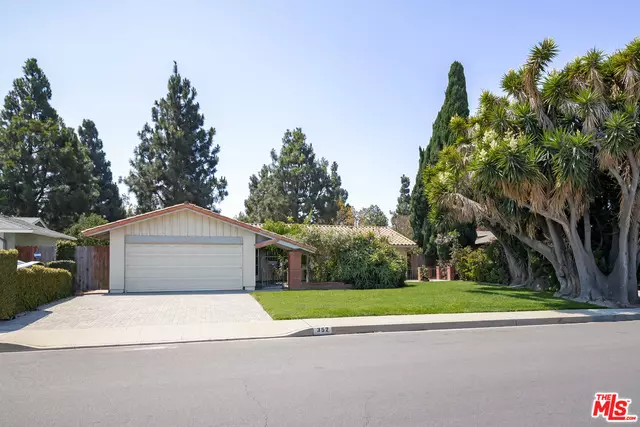 352 Calle La Sombra, Camarillo, CA 93010