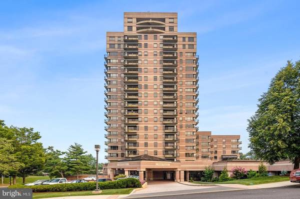 1100-UNIT LOVERING AVE #406, Wilmington, DE 19806