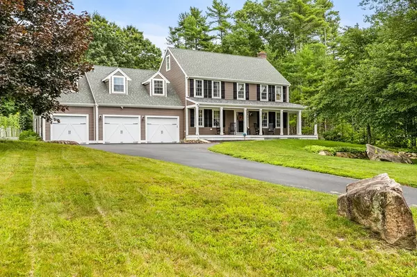 10 Margeaux Drive, Lakeville, MA 02347