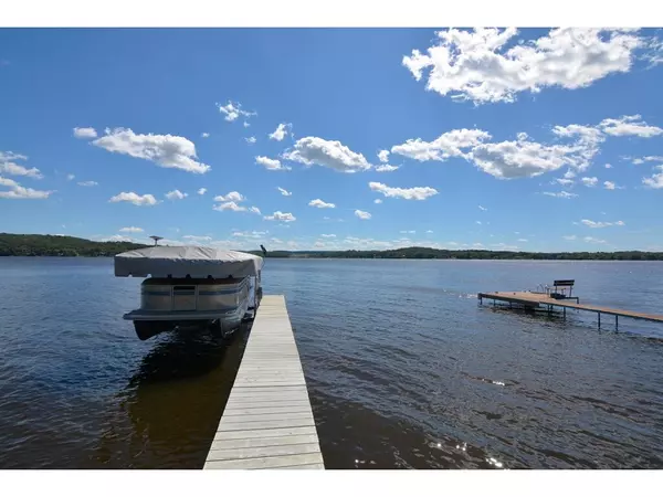 Merrimac, WI 53561,726 Lake Wisconsin Dr