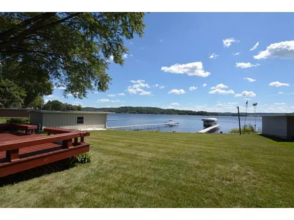 Merrimac, WI 53561,726 Lake Wisconsin Dr