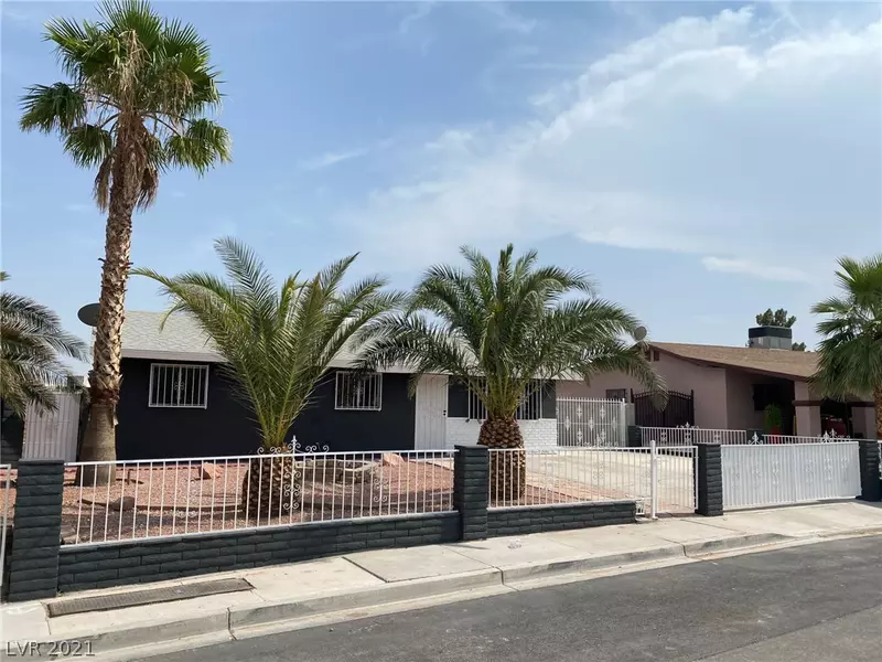 2817 Mardi Gras Lane, North Las Vegas, NV 89030